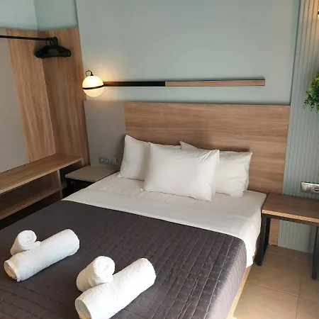 Epavlis Eleftheriadi Paralía