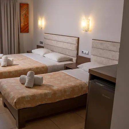 Epavlis Eleftheriadi * Paralía