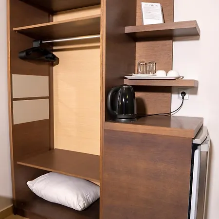 Epavlis Eleftheriadi מלון Paralía