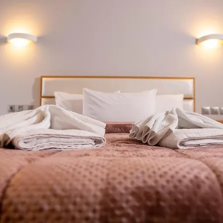 Epavlis Eleftheriadi מלון