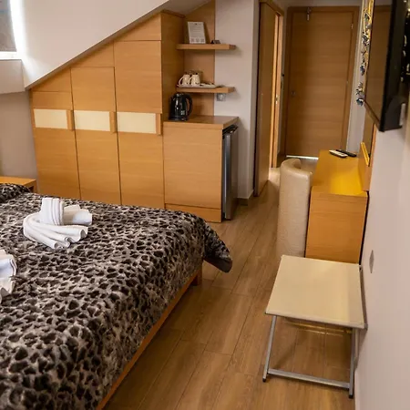 מלון Epavlis Eleftheriadi