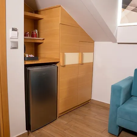 Epavlis Eleftheriadi מלון