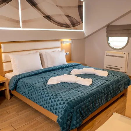 Epavlis Eleftheriadi Paralía