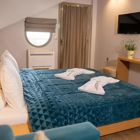 Hotel Epavlis