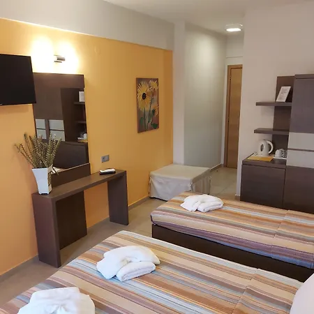 Epavlis Eleftheriadi מלון Paralía