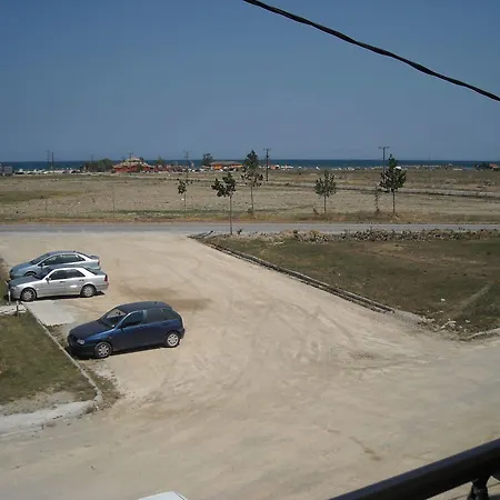 Hotel Epavlis *