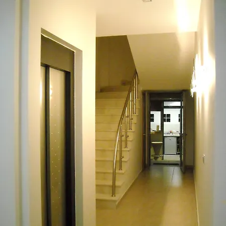 Epavlis Eleftheriadi Hotel