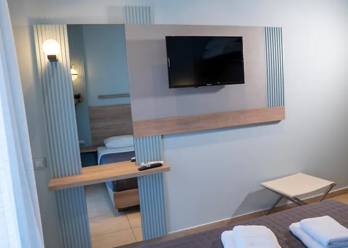 Epavlis Eleftheriadi Hotel *