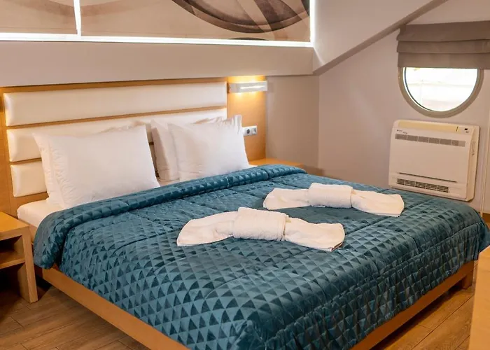 Epavlis Eleftheriadi Paralía