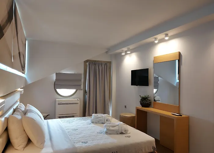 Epavlis Eleftheriadi Hotel *